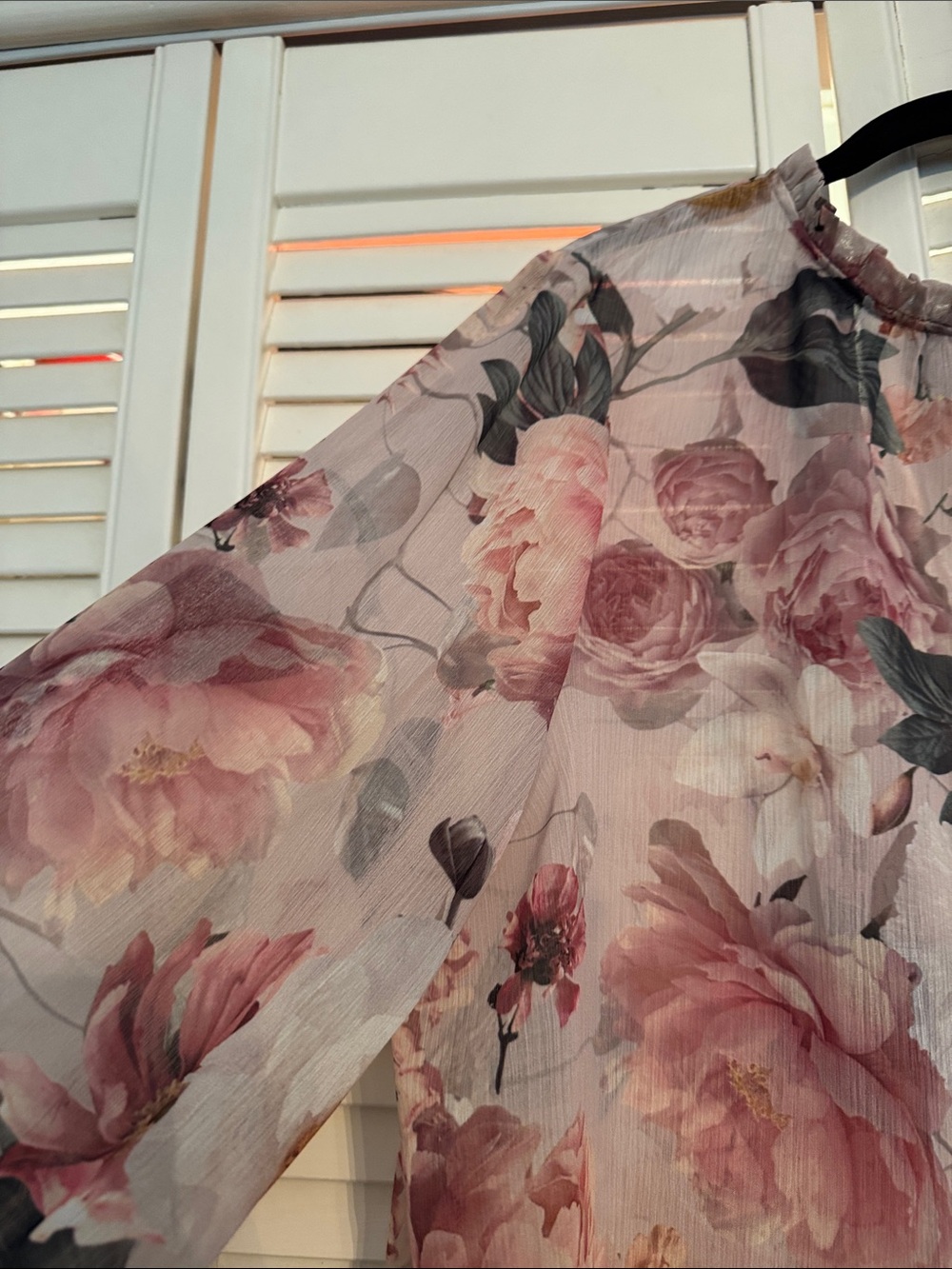 H&M Floral Sheer Long-Sleeve Blouse in Pink and Green - Picture 5 of 6